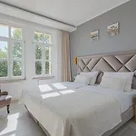 Heritage Stypia (adults Only)